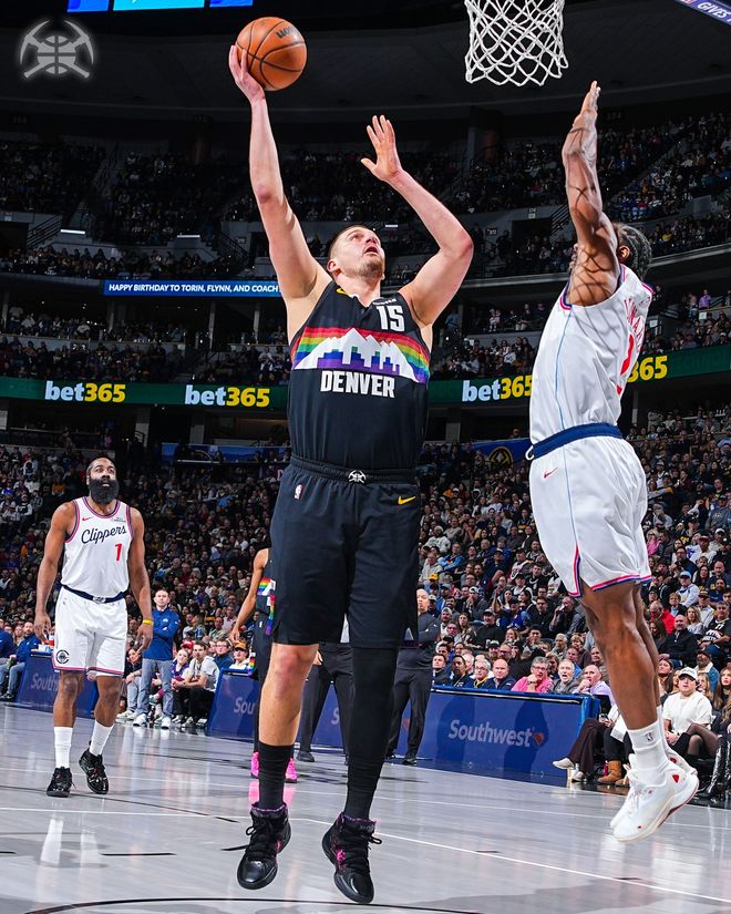 約基奇復出31分12板5助攻掘金戰勝快船，哈登25分9助攻小卡21分